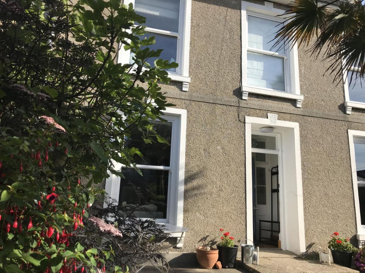 Porth House, With South Facing Courtyard Garden! Villa St Ives  Exterior photo